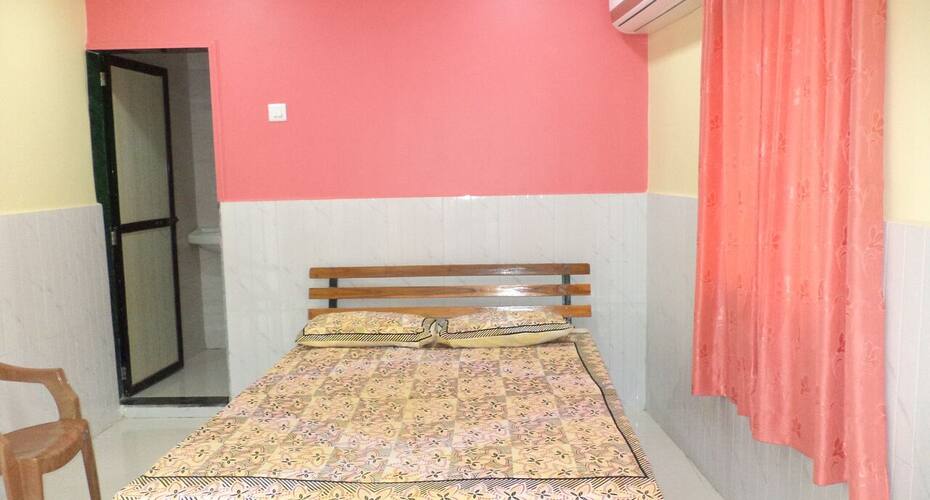 Hotel Gaurav Garden's Holiday Home, Mumbai 1